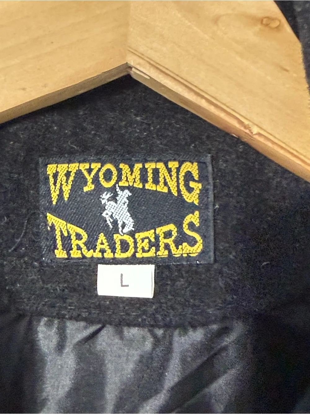 Wyoming Traders Montana Women's Black Button-Front Vest virgin wool large